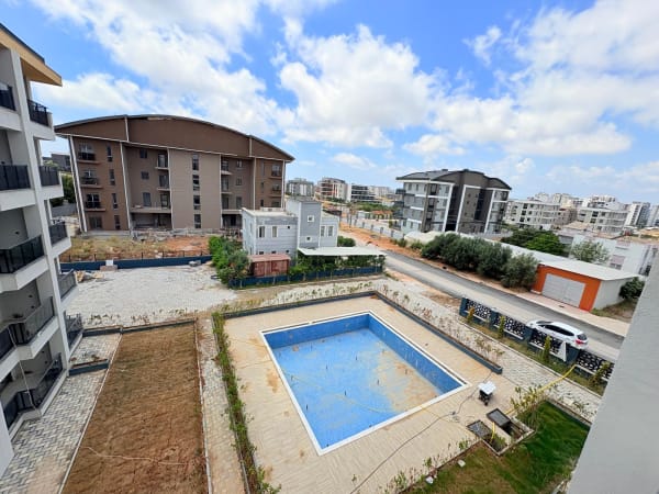 Antalya Aksu Altıntaş, 1+1 Site İçi Havuzlu Sıfır Daire